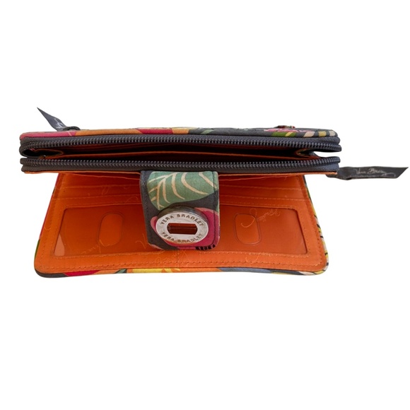 Vera Bradley Quilted Floral Mult Compartment Zipper Wallet - Picture 5 of 11